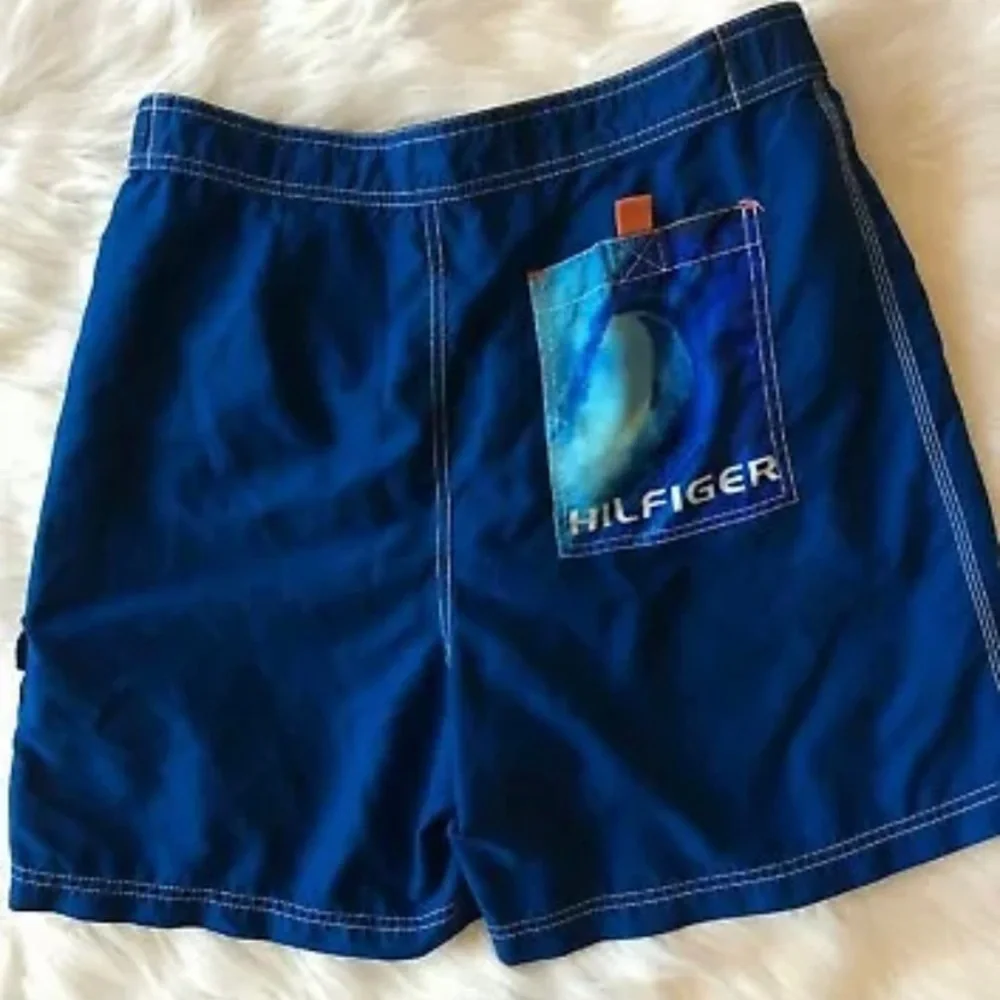 Tommy Hilfiger excellent cross
